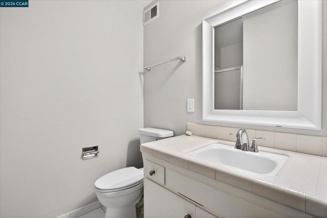 2083 Donald Dr, Moraga, CA 94556
