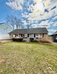 426 Jansen Avenue, Avenel, NJ 07001