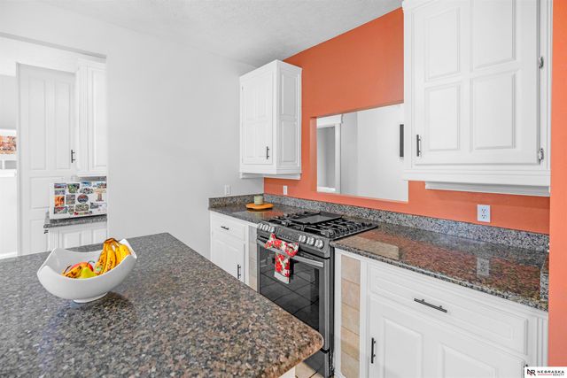 1403 Bluff Street, Bellevue, NE 68005