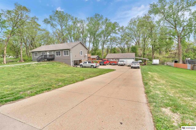 1403 Bluff Street, Bellevue, NE 68005