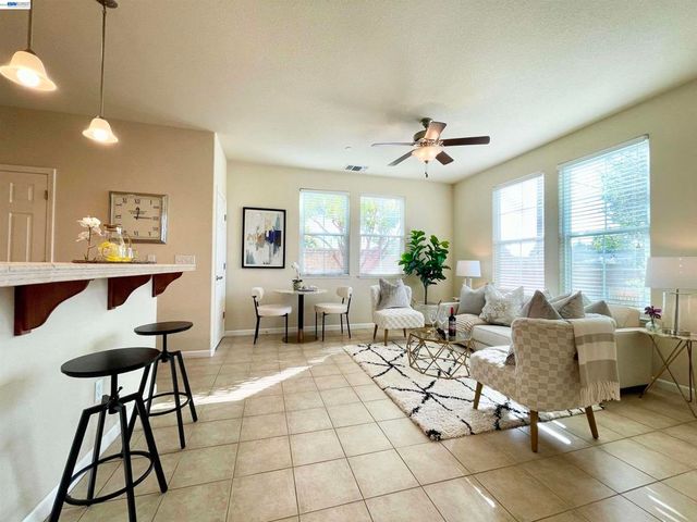 3901 Forest Cir, Castro Valley, CA 94546