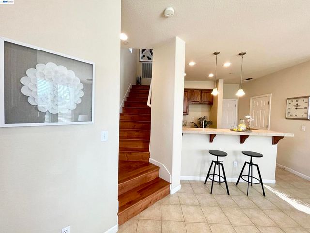 3901 Forest Cir, Castro Valley, CA 94546