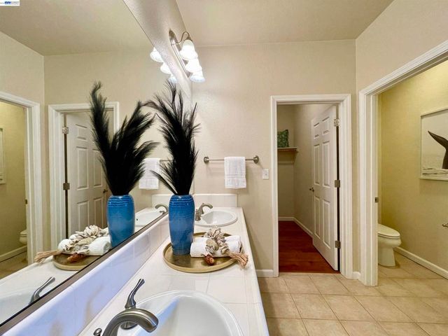 3901 Forest Cir, Castro Valley, CA 94546