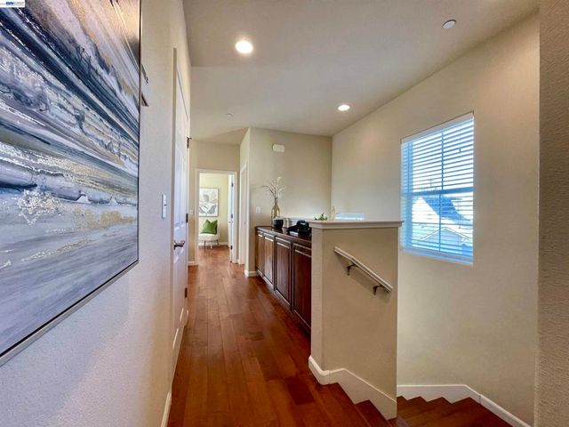 3901 Forest Cir, Castro Valley, CA 94546