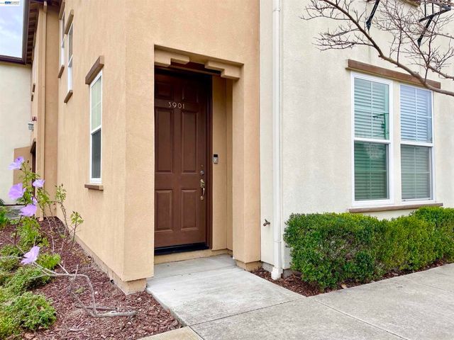 3901 Forest Cir, Castro Valley, CA 94546