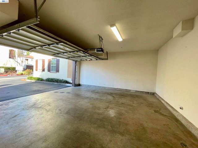 3901 Forest Cir, Castro Valley, CA 94546