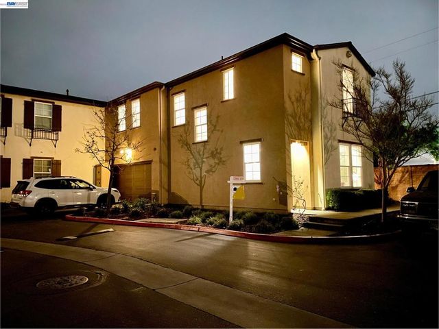 3901 Forest Cir, Castro Valley, CA 94546