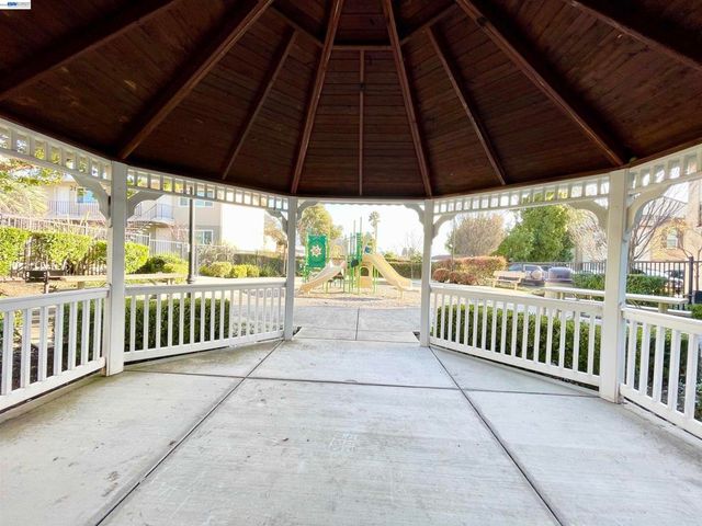 3901 Forest Cir, Castro Valley, CA 94546