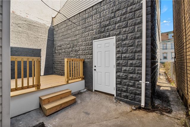 1206 Linden Place, Central North Side, PA 15212