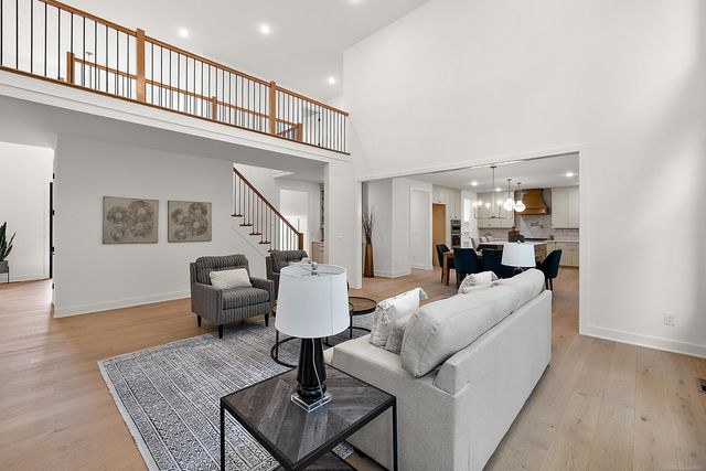 1051 E Avon Road, Rochester Hills, MI 48307