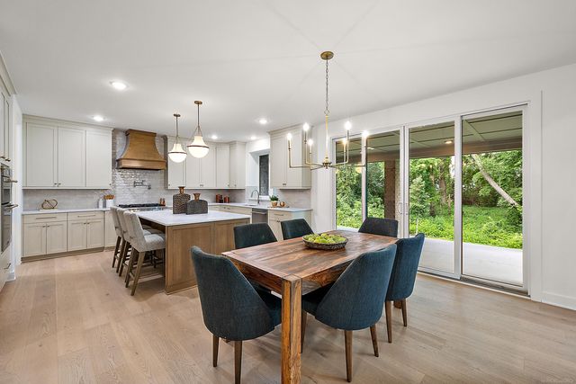 1051 E Avon Road, Rochester Hills, MI 48307