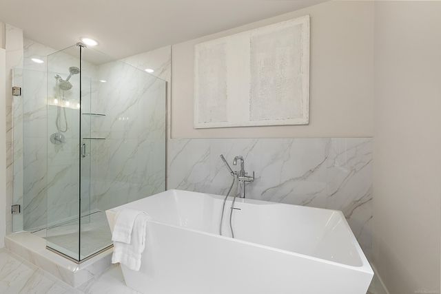 1051 E Avon Road, Rochester Hills, MI 48307