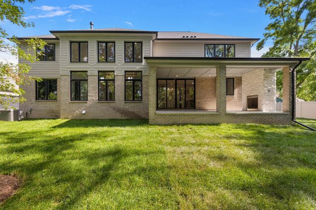 1051 E Avon Road, Rochester Hills, MI 48307