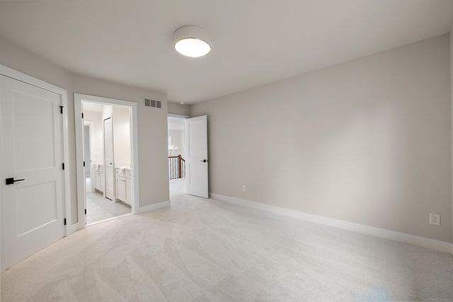 1051 E Avon Road, Rochester Hills, MI 48307