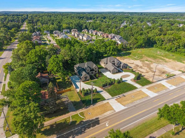 1051 E Avon Road, Rochester Hills, MI 48307