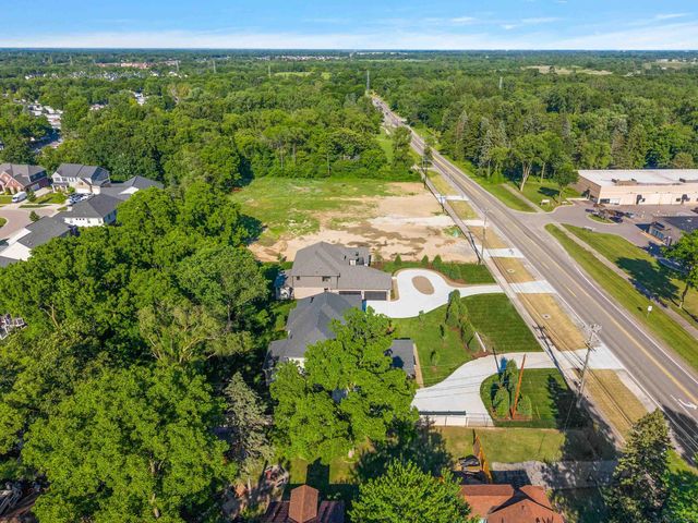 1051 E Avon Road, Rochester Hills, MI 48307