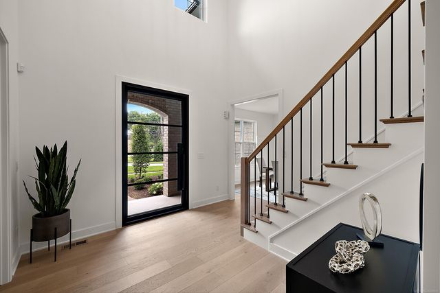 1051 E Avon Road, Rochester Hills, MI 48307