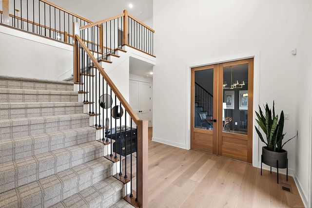 1051 E Avon Road, Rochester Hills, MI 48307