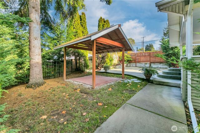 1547 SW Myrtle Street, Seattle, WA 98106