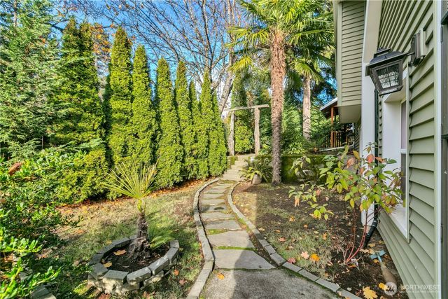 1547 SW Myrtle Street, Seattle, WA 98106