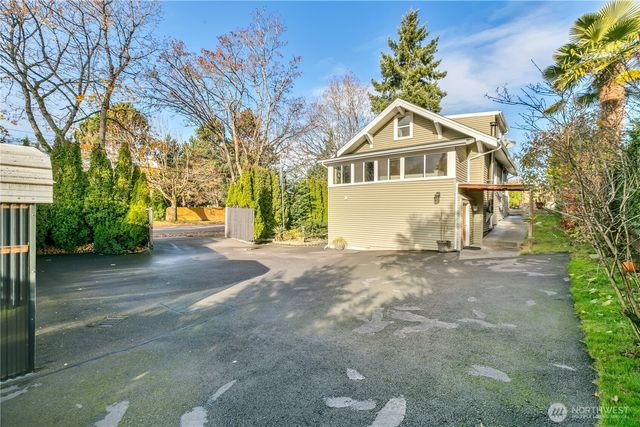 1547 SW Myrtle Street, Seattle, WA 98106