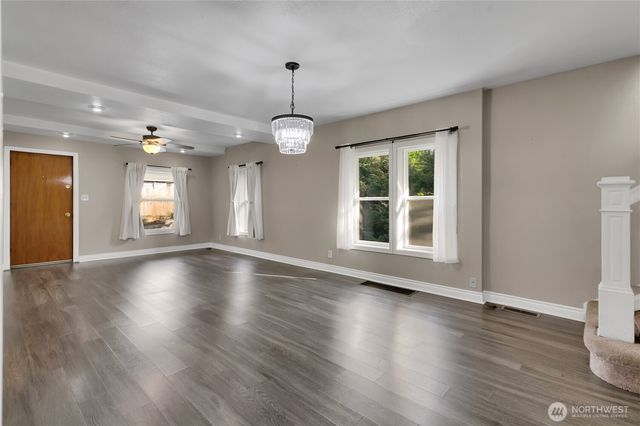 1547 SW Myrtle Street, Seattle, WA 98106