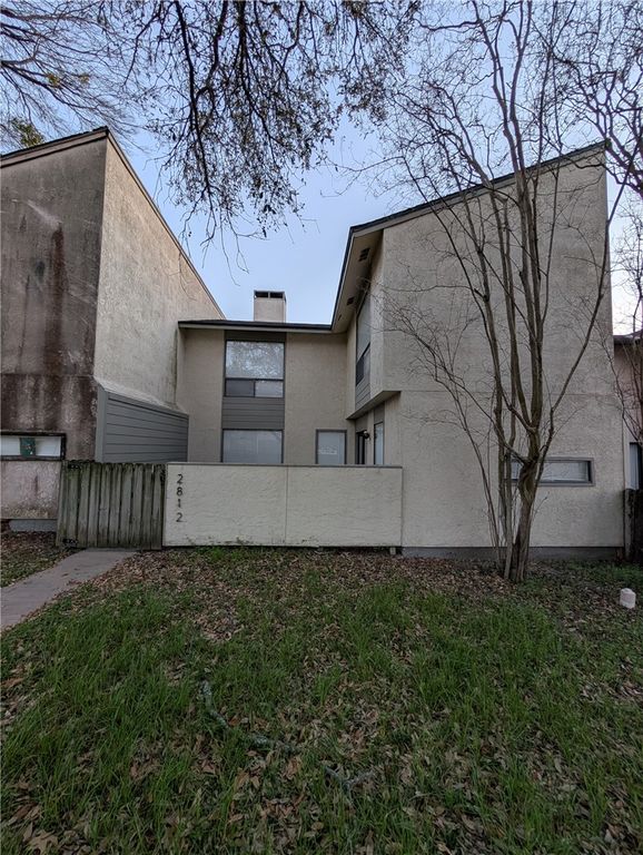 2812 Village Drive, Bryan, TX 77802