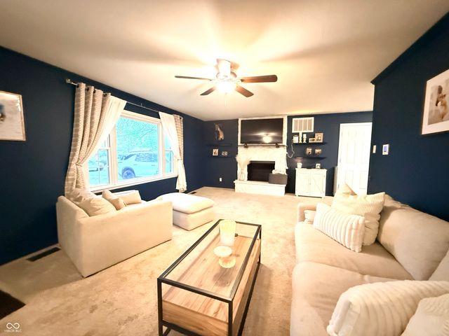 250 N Pleasant Run, Crawfordsville, IN 47933