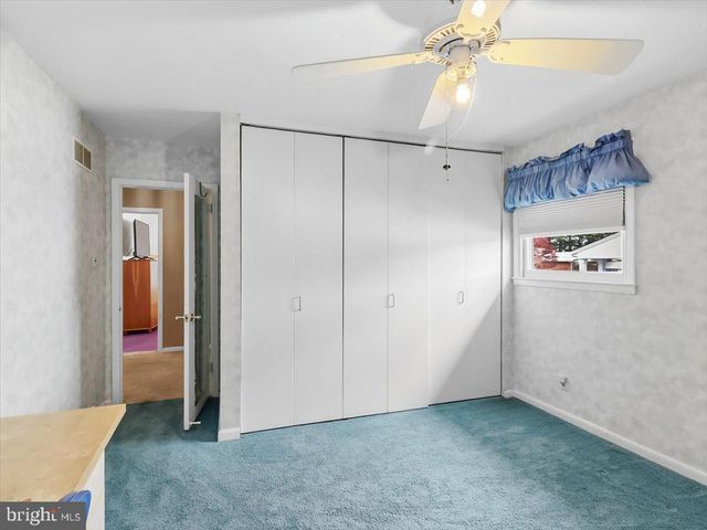 14 VASSAR RD, Broomall, PA 19008