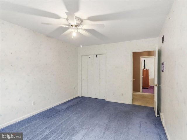 14 VASSAR RD, Broomall, PA 19008
