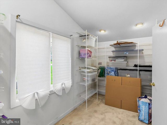 14 VASSAR RD, Broomall, PA 19008