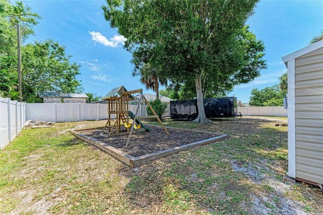 1050 NORTHVIEW STREET, Port Charlotte, FL 33952