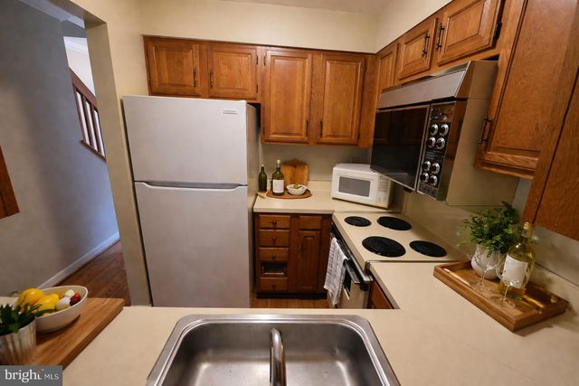 418 S HANOVER ST, Baltimore, MD 21201