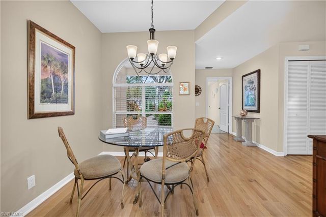 528 Lake Louise CIR 301, Naples, FL 34110