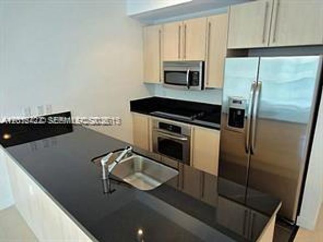 1111 SW 1st Ave 1415-N, Miami, FL 33130