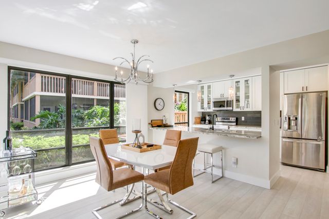 512 Brackenwood Place, Palm Beach Gardens, FL 33418