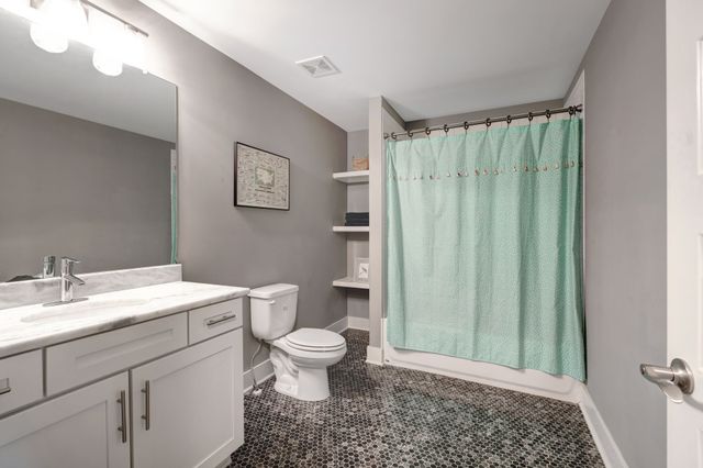 2038 Straightway Ave, Nashville, TN 37206