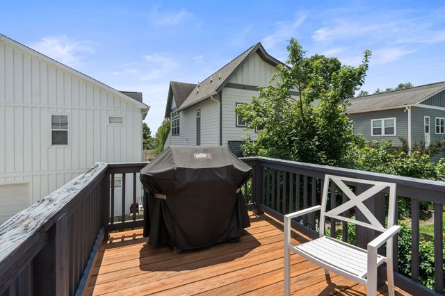 2038 Straightway Ave, Nashville, TN 37206