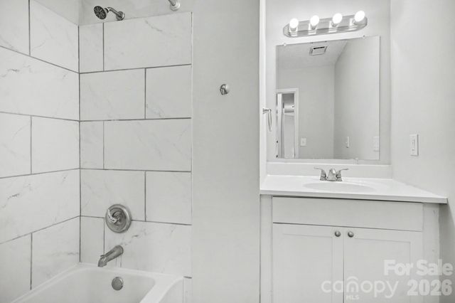 1530 Teddington Drive, Charlotte, NC 28214