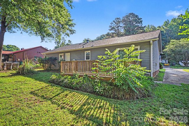 1530 Teddington Drive, Charlotte, NC 28214