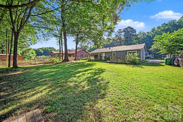 1530 Teddington Drive, Charlotte, NC 28214