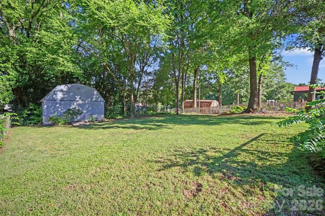 1530 Teddington Drive, Charlotte, NC 28214