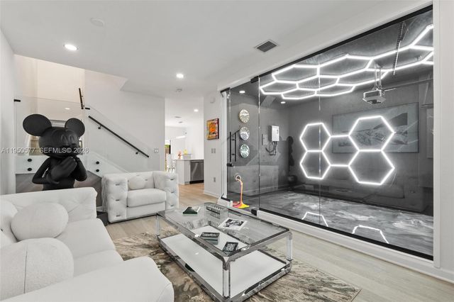 28500 SW 133rd Path 28500, Homestead, FL 33033