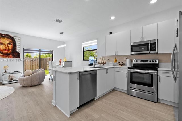 28500 SW 133rd Path 28500, Homestead, FL 33033