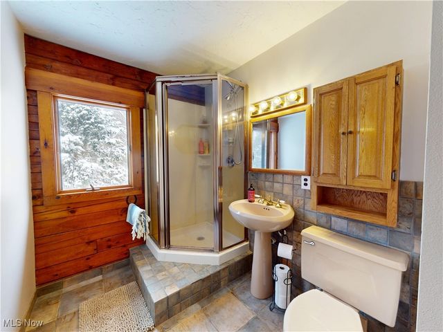 13820 Aquilla Road, Burton, OH 44021