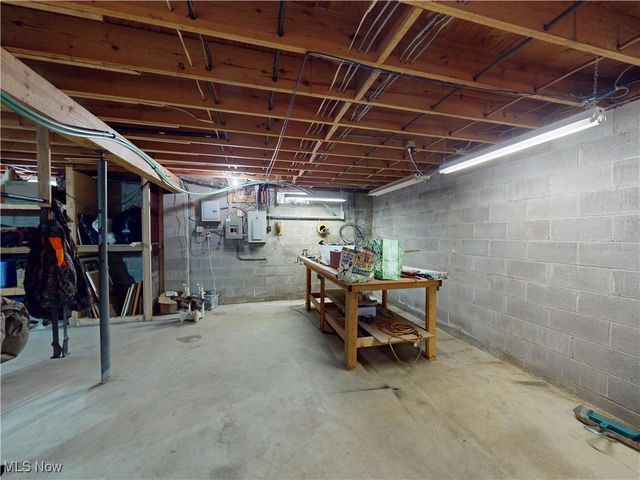 13820 Aquilla Road, Burton, OH 44021