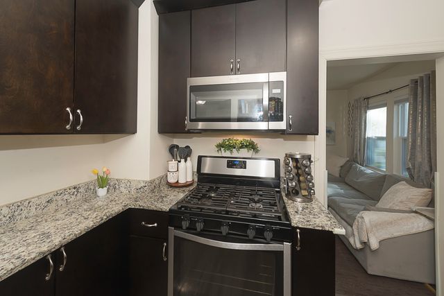 1410 N 14th Avenue, Melrose Park, IL 60160