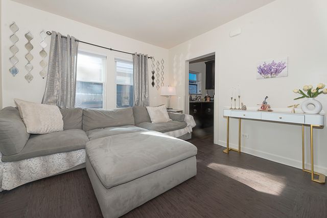 1410 N 14th Avenue, Melrose Park, IL 60160