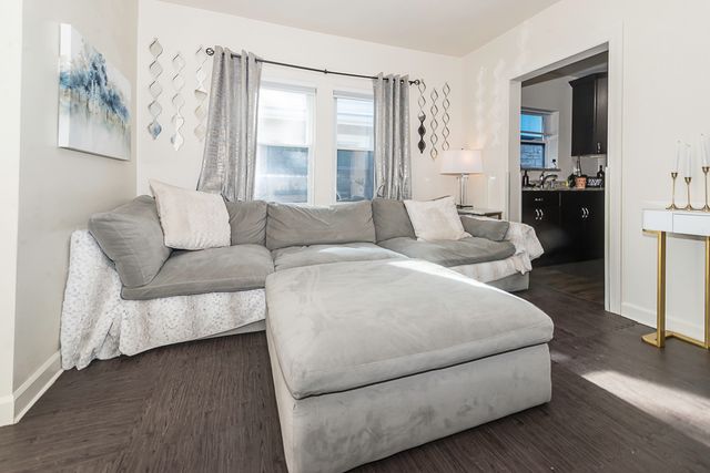 1410 N 14th Avenue, Melrose Park, IL 60160