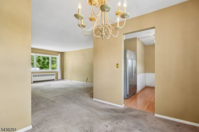 18 Wedgewood Dr 25, Verona Twp., NJ 07044